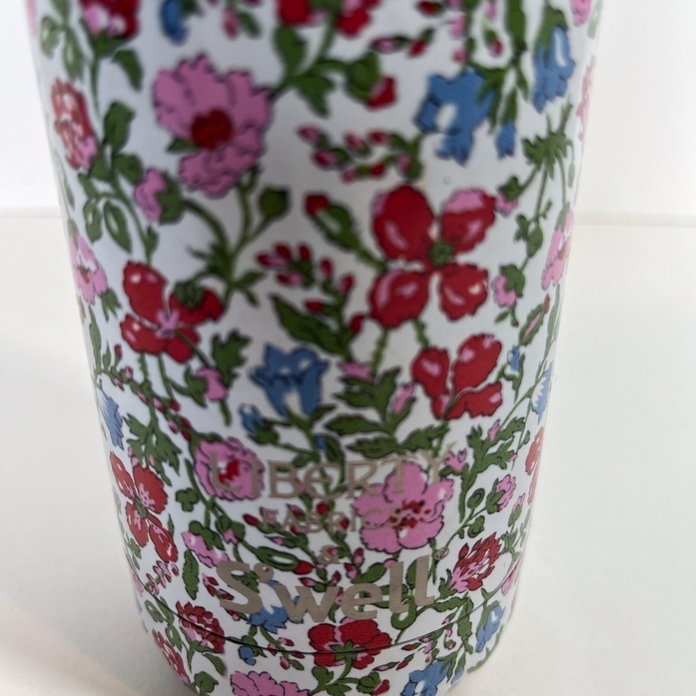 New With Tag S’well Insulated Stainless Steel Bottle - Picture 2 of 7